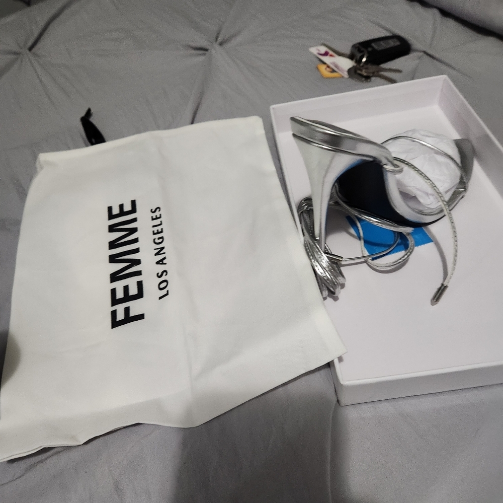 Femme la heels